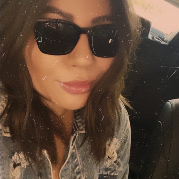 Meet your Posh Ambassador, Gabby! - Picture 7 of 8